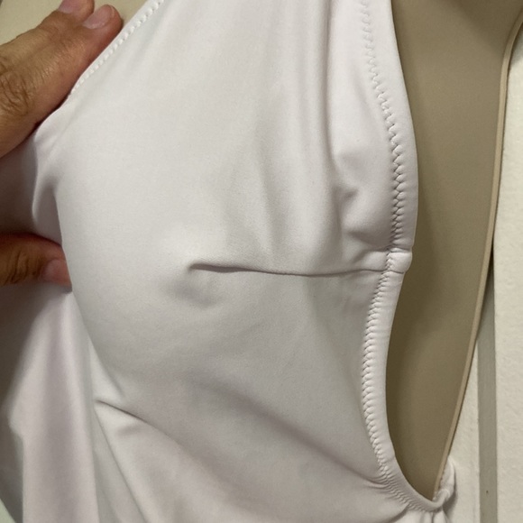 PRETTY GARDEN White One Piece Low Open Back Swimsuit Womens Medium - Picture 7 of 13